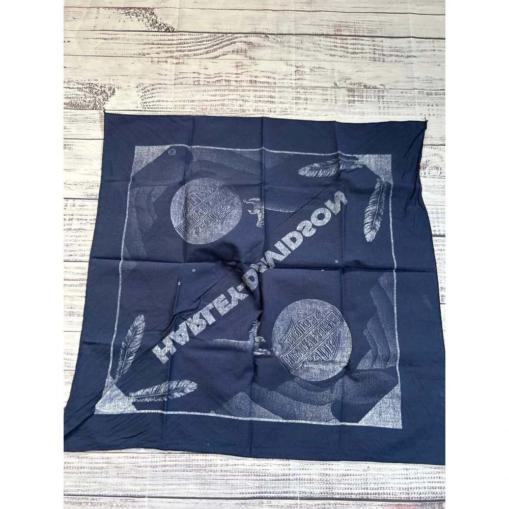 Vintage Harley Davidson Bandana Blue Eagle Wolf Feather Graphic Print